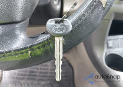 2006 Toyota Rav4 Base V6 from USA, damaged, VIN JTMZK33V165003270